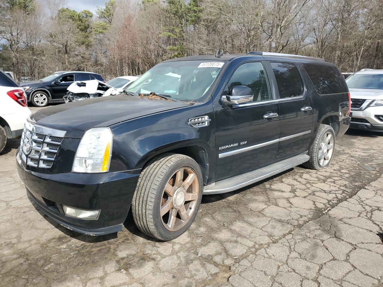 2011 Cadillac Escalade Esv Luxury for Sale in Austell, GA - Undercarriage
