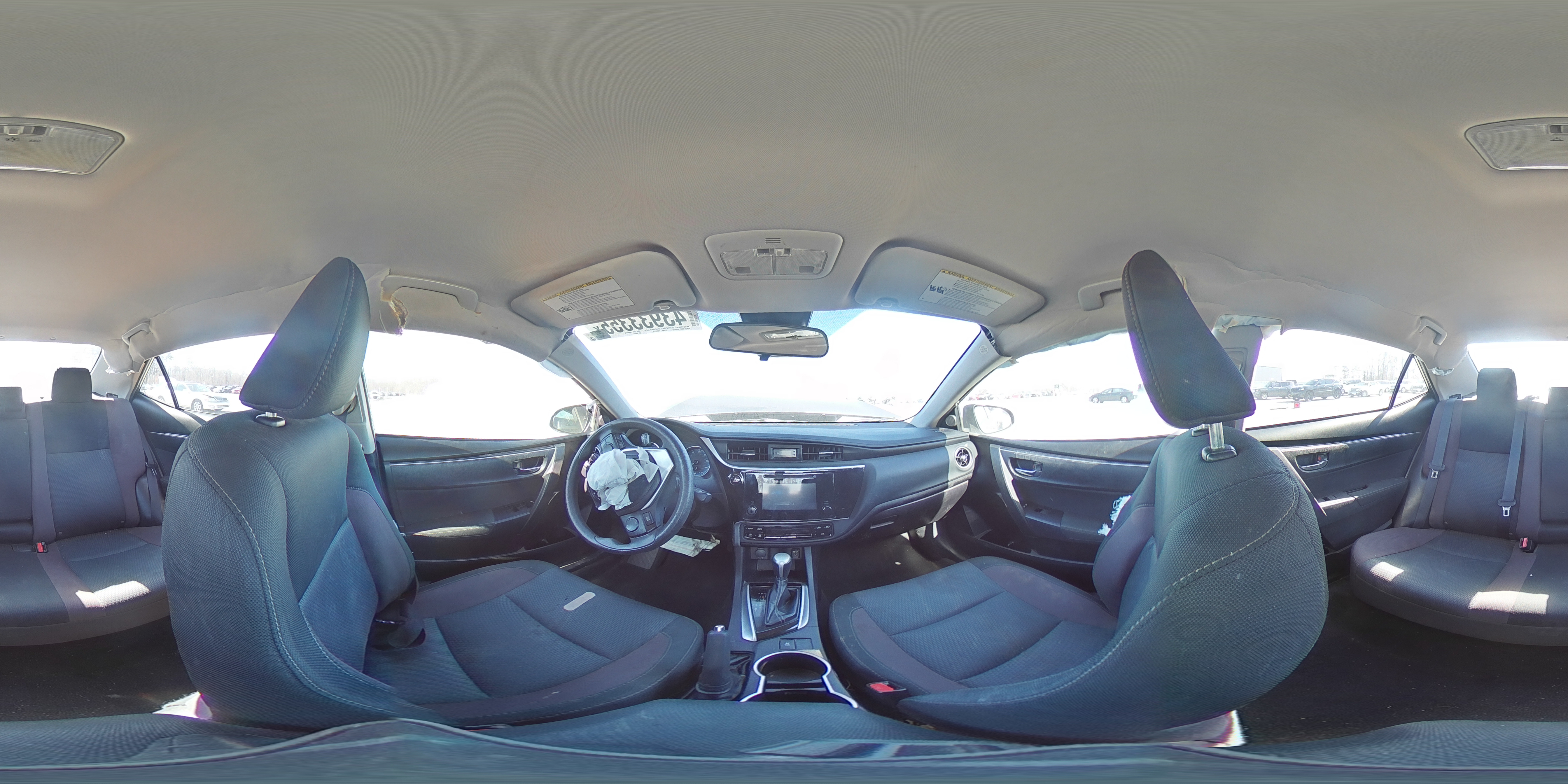 2018 Toyota Corolla - Image 12