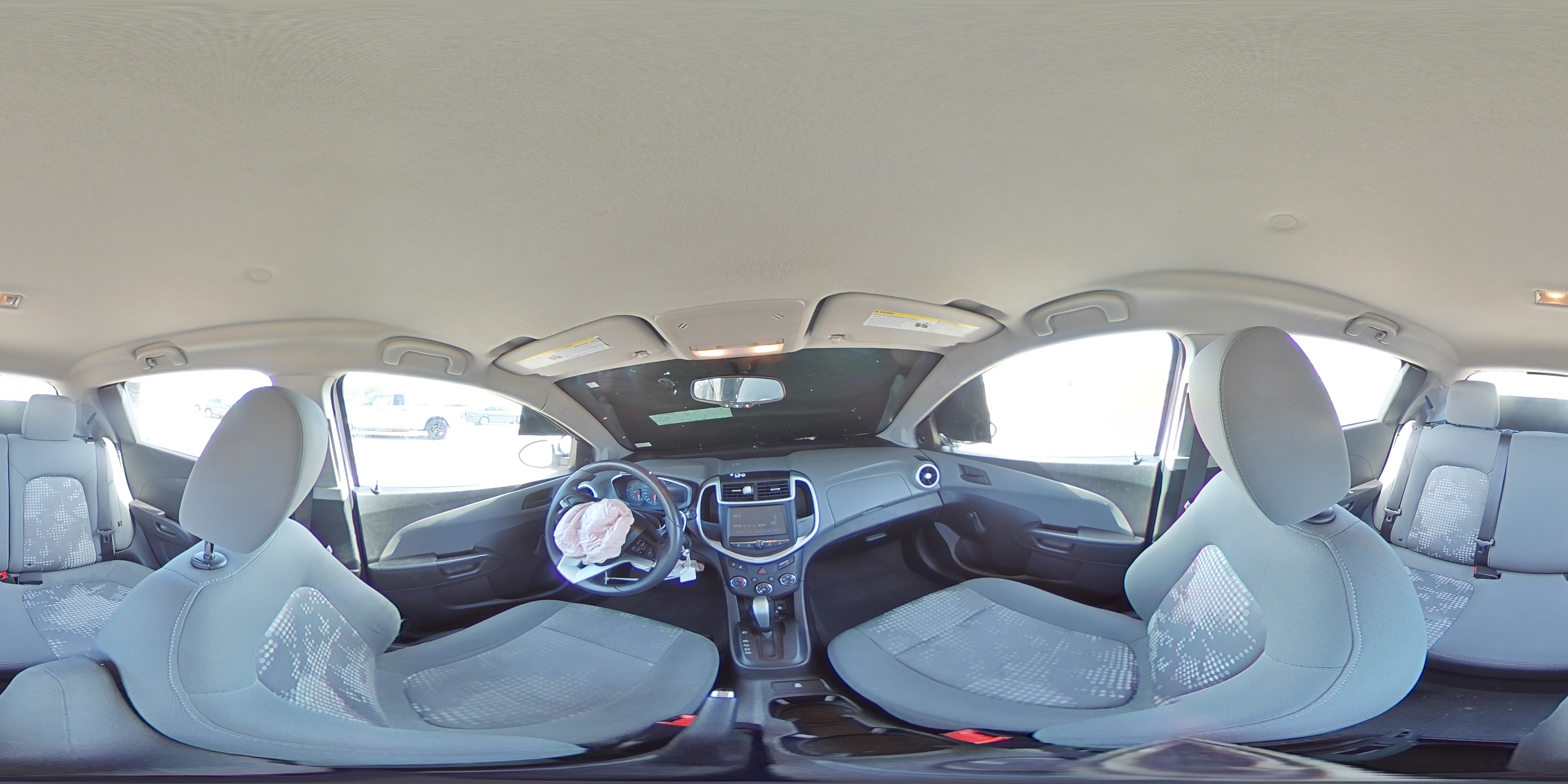 2017 Chevrolet Sonic - Image 13