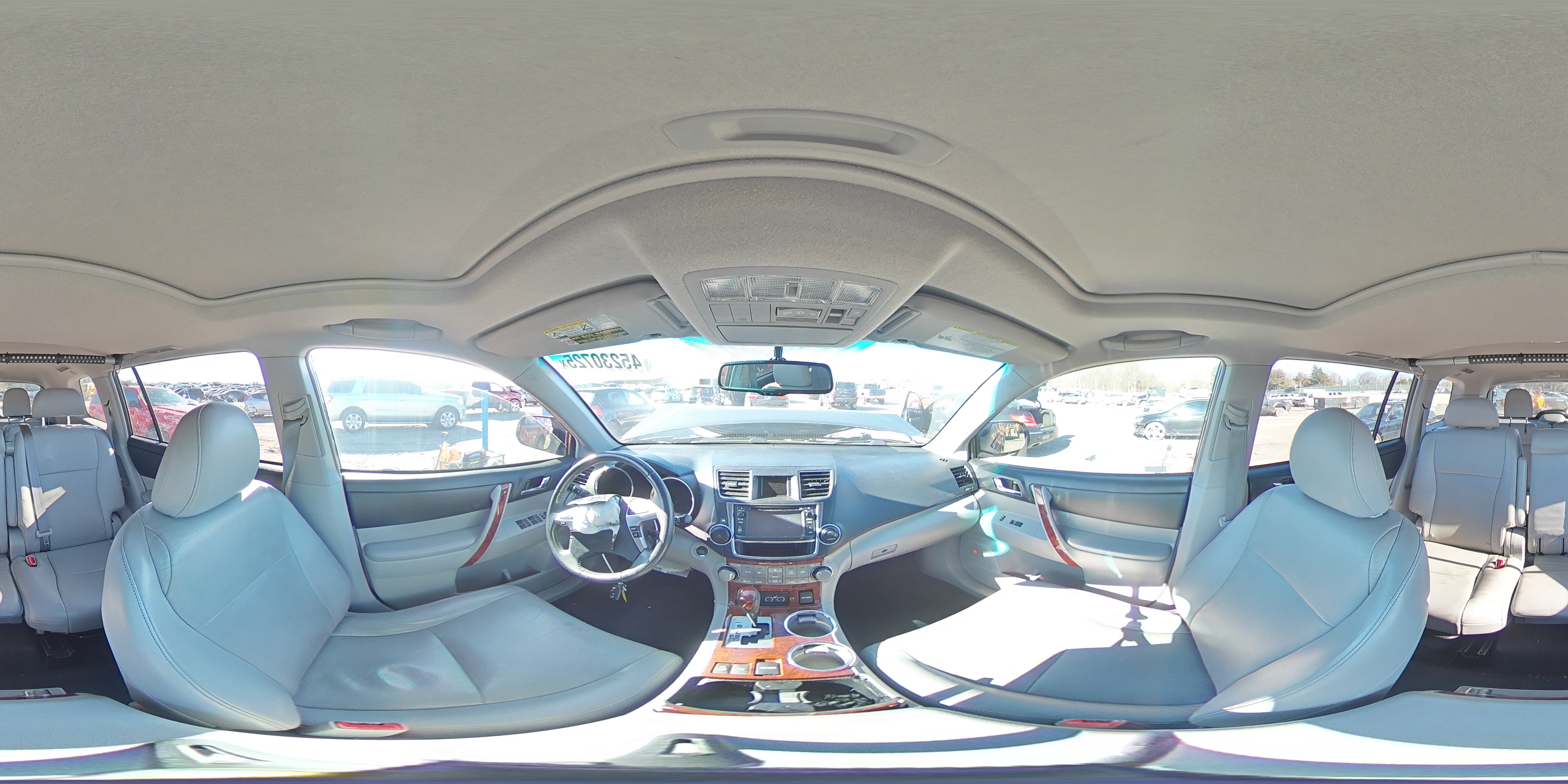 2013 Toyota Highlander - Image 13