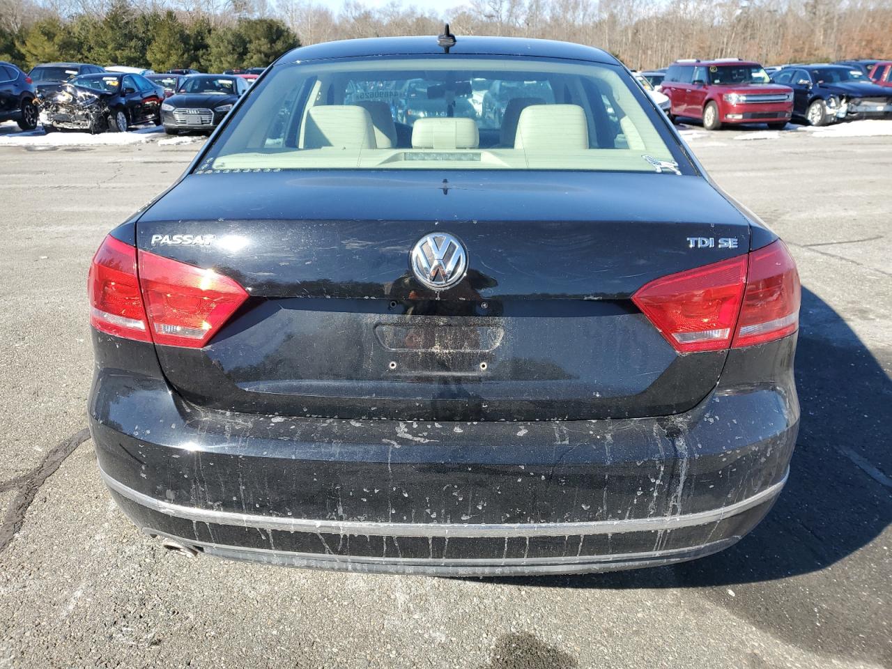 2014 Volkswagen Passat - Image 6