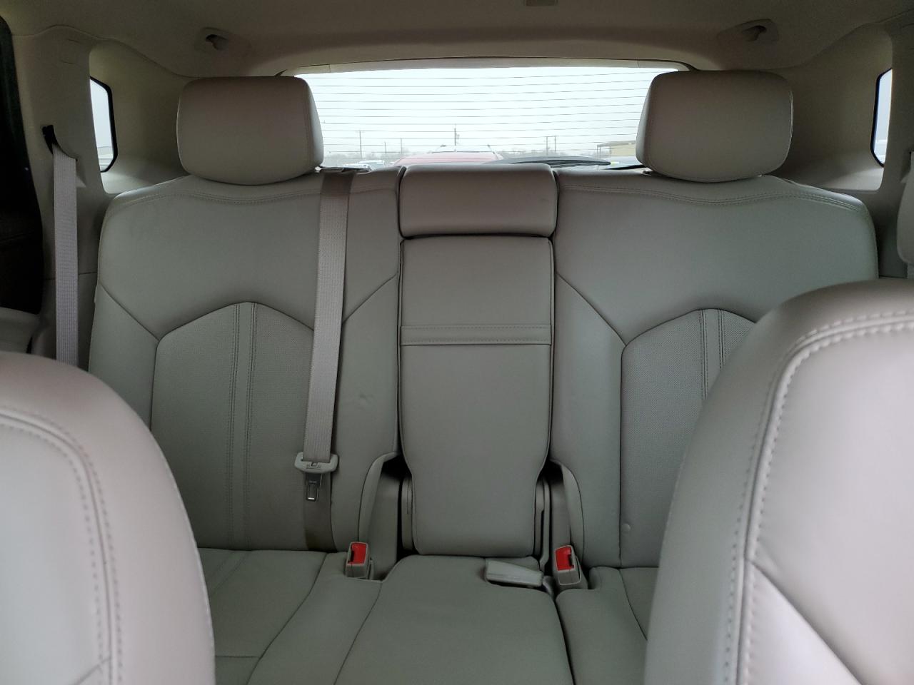 2015 Cadillac SRX - Image 10