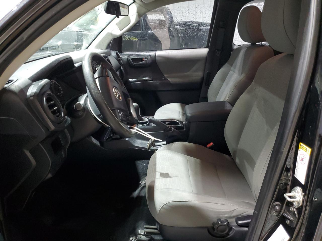 2016 Toyota Tacoma - Image 7