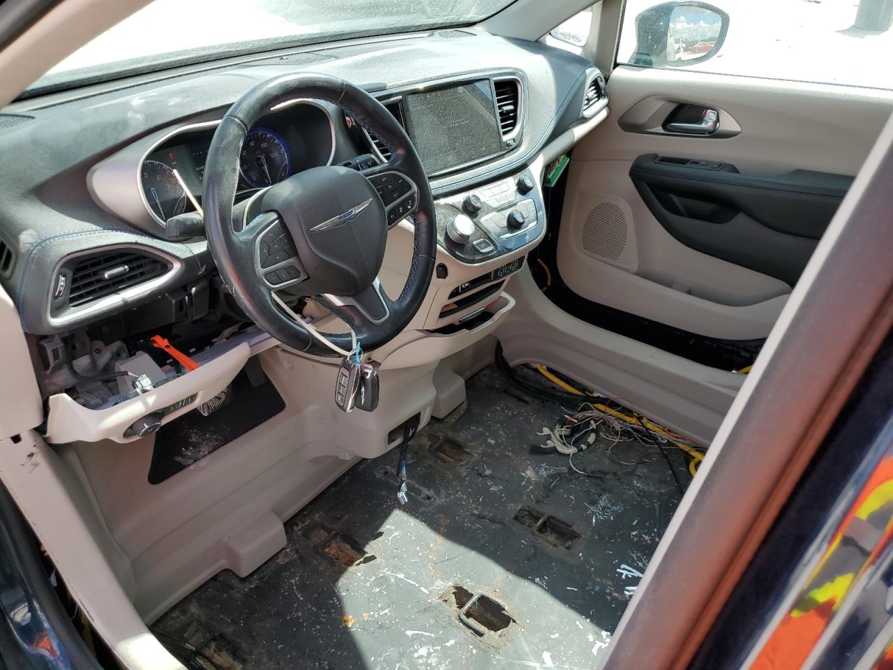 2021 Chrysler Pacifica - Image 8