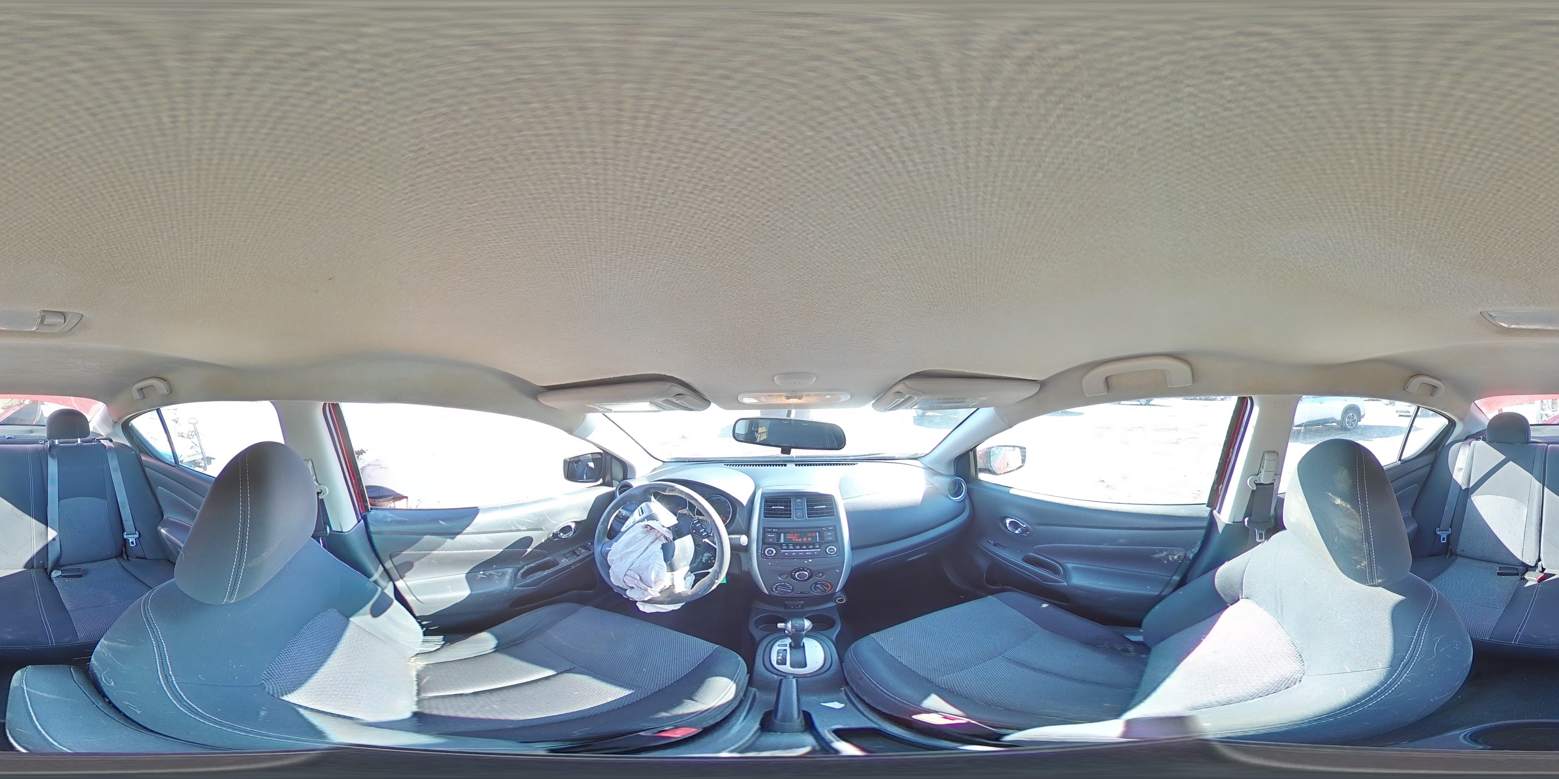 2017 Nissan Versa - Image 12