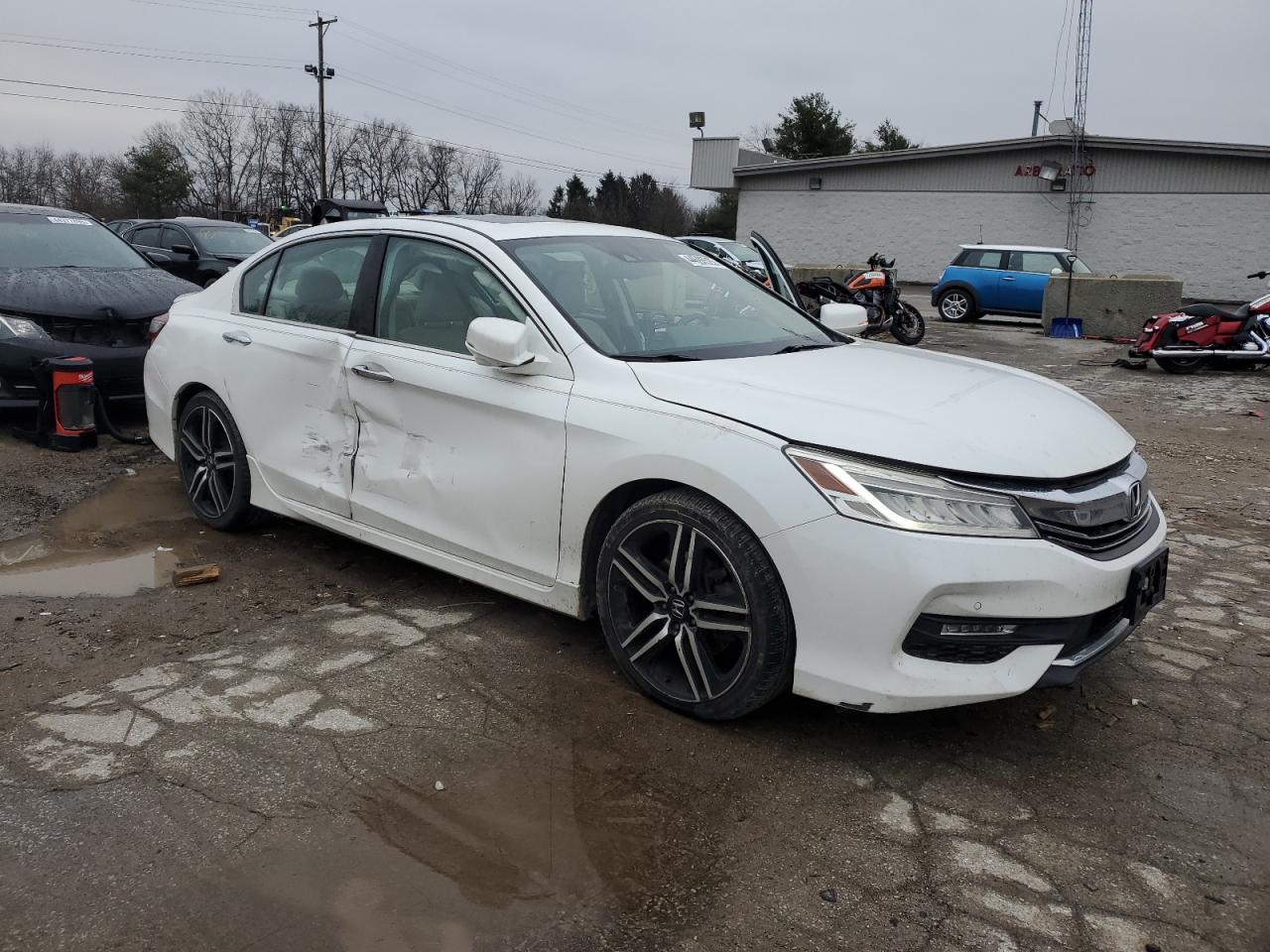 2017 Honda Accord - Image 4