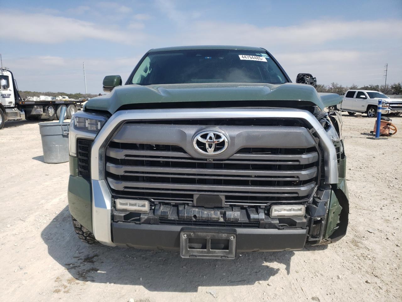 2023 Toyota Tundra - Image 5