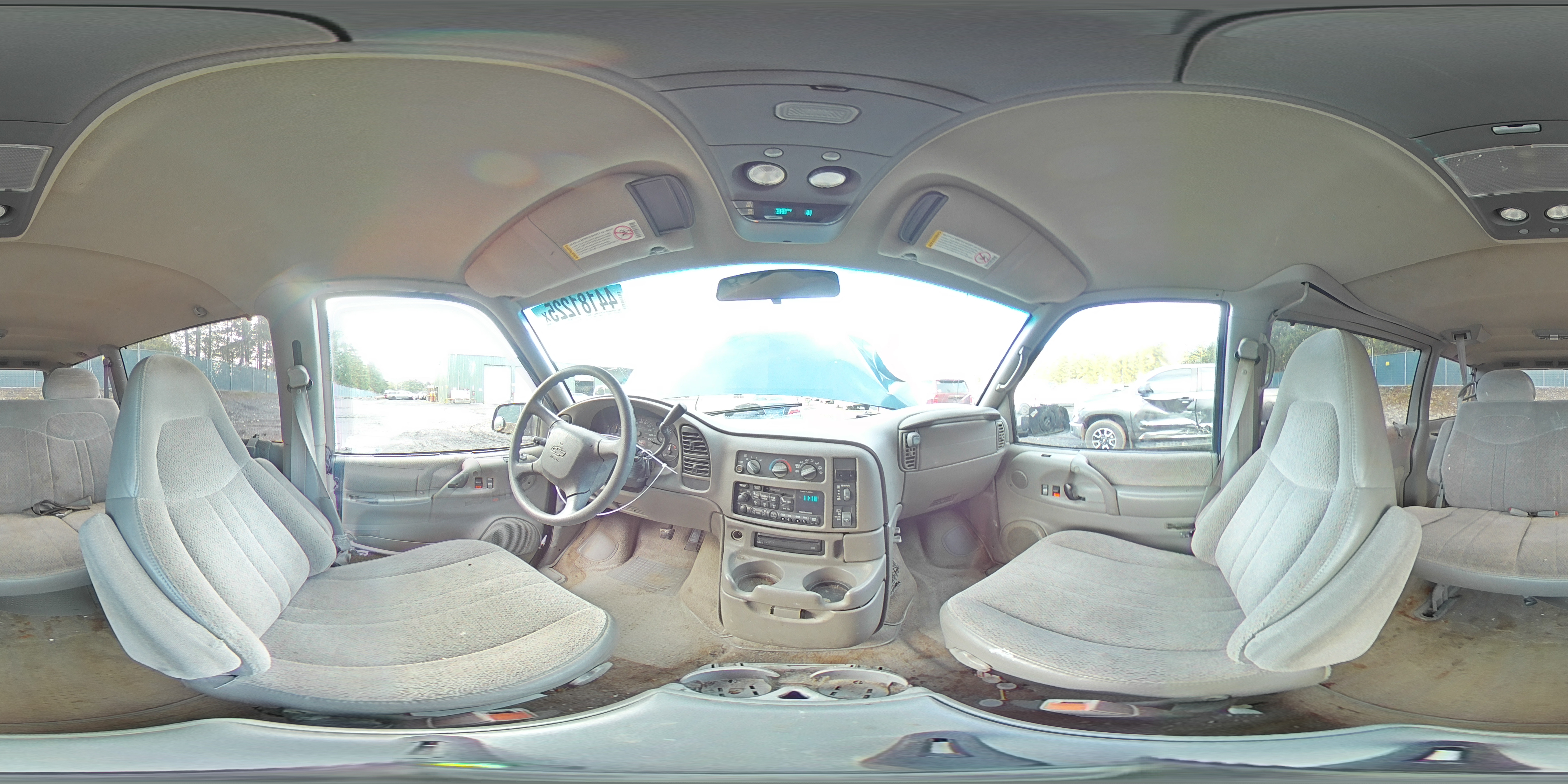1998 Chevrolet Astro - Image 14