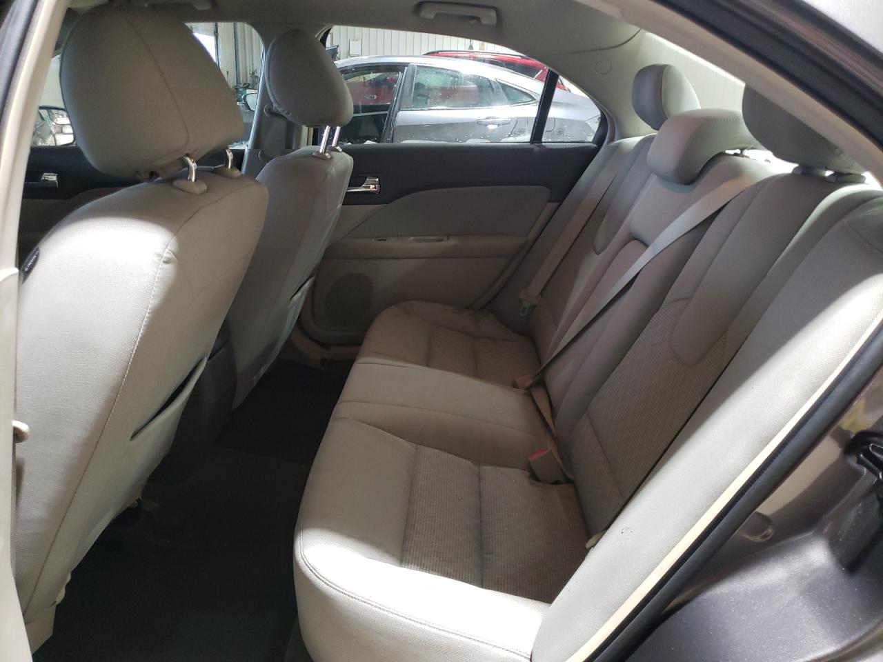 2012 Ford Fusion - Image 10