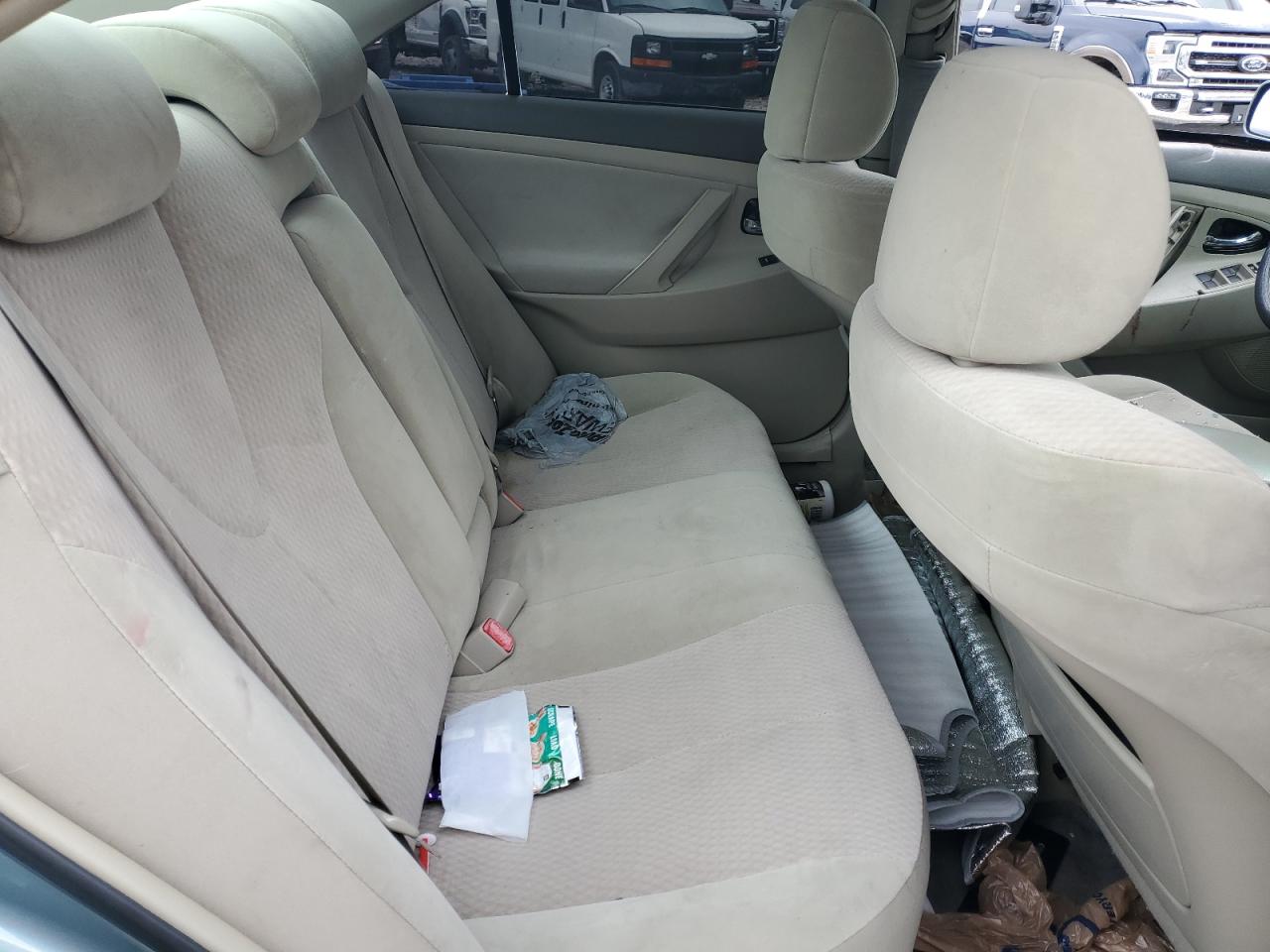 2010 Toyota Camry - Image 10