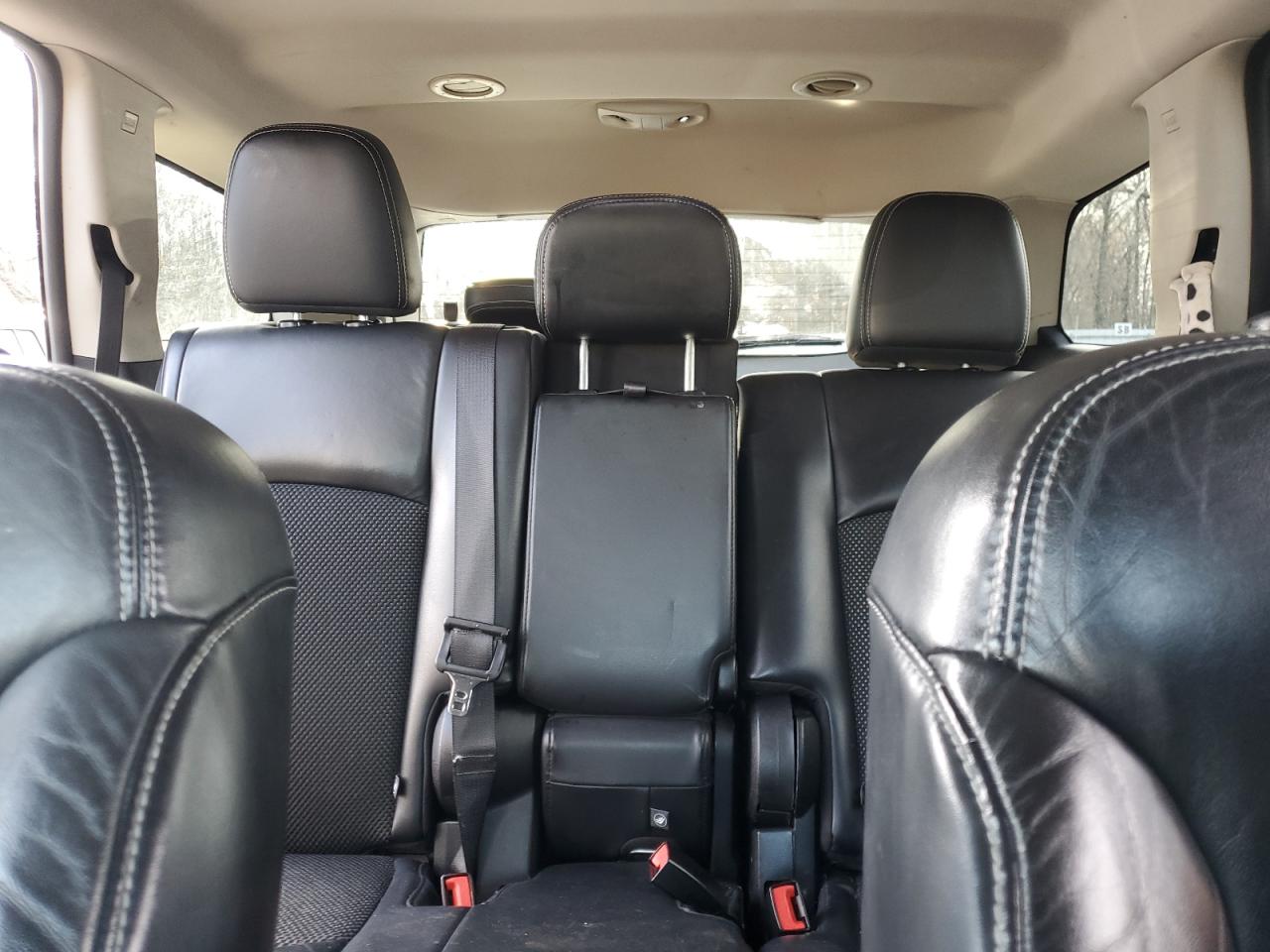 2016 Dodge Journey - Image 10