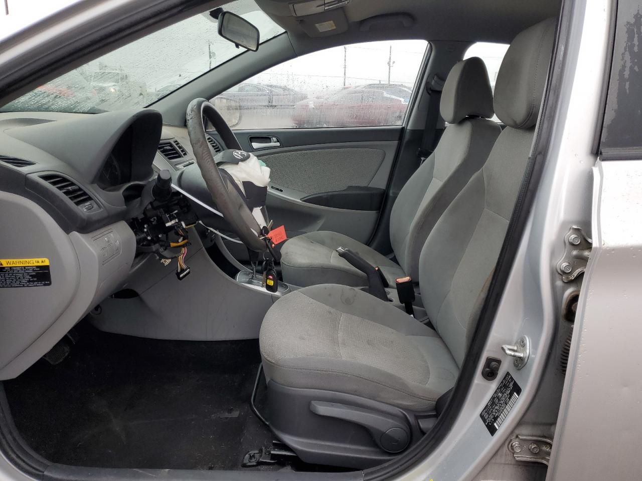 2014 Hyundai Accent - Image 7