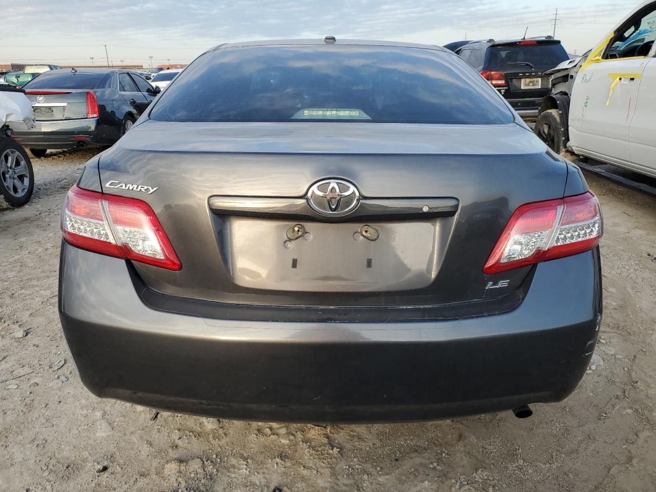 2011 Toyota Camry - Image 6
