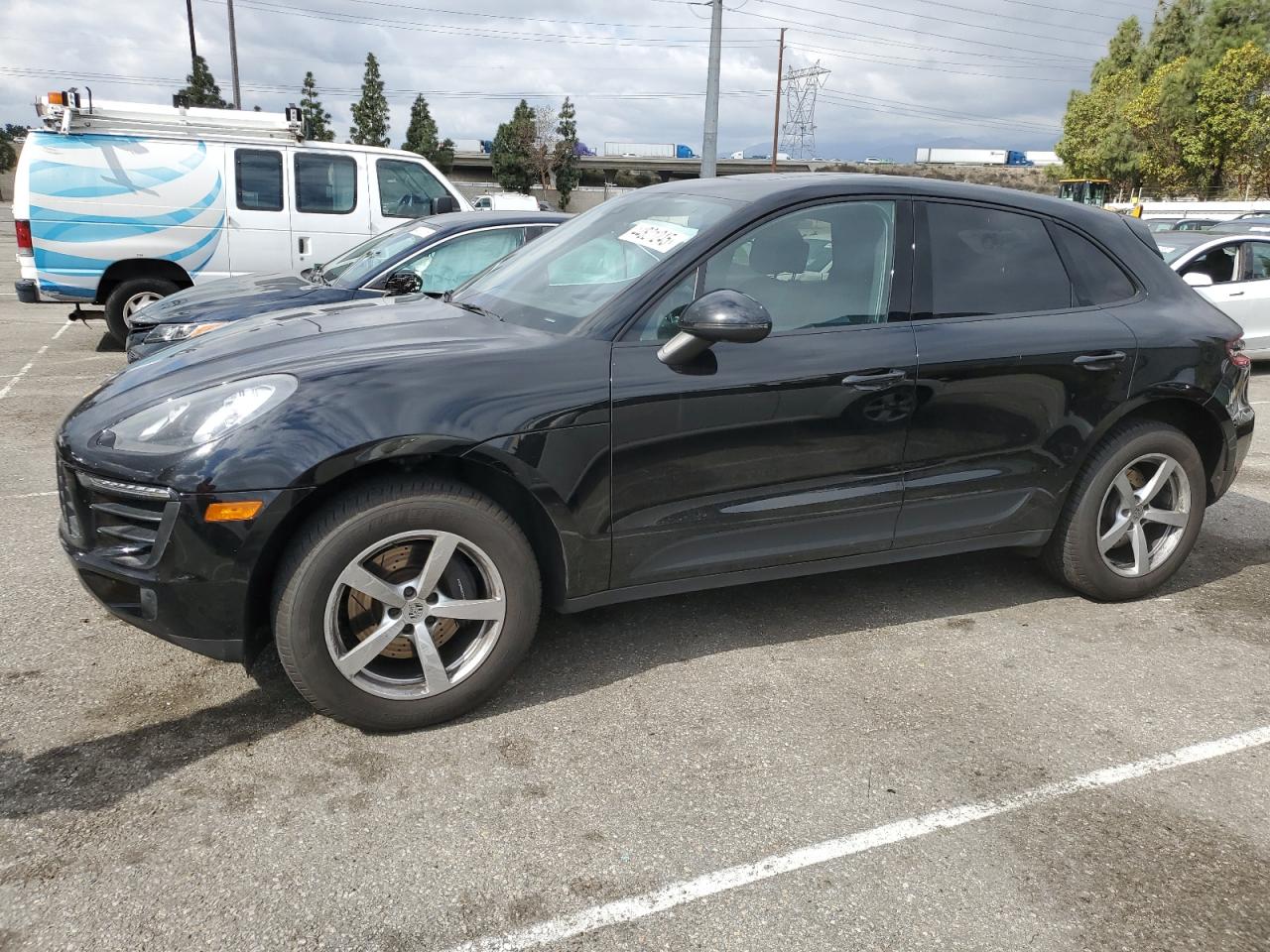 2017 Porsche Macan - Image 1