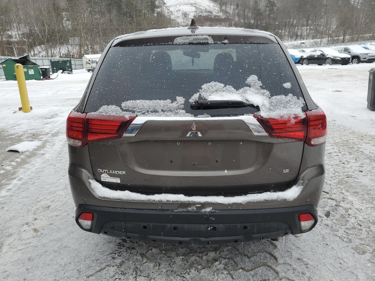 2020 Mitsubishi Outlander - Image 6