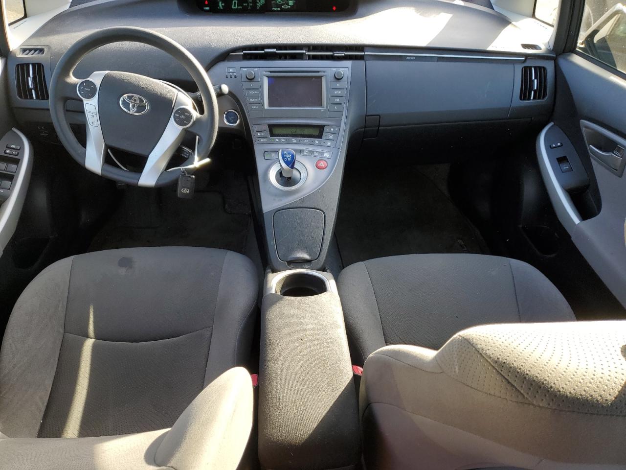2012 Toyota Prius - Image 8