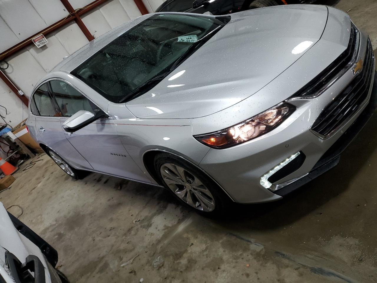 2018 Chevrolet Malibu - Image 4