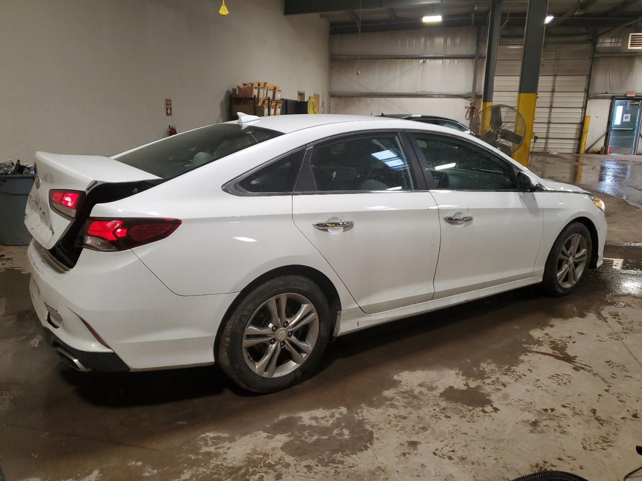 2018 Hyundai Sonata - Image 3