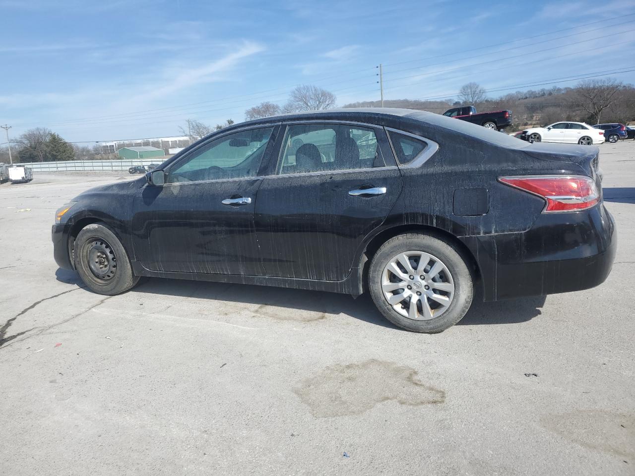 2015 Nissan Altima - Image 2
