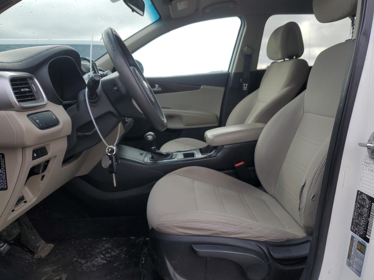 2016 Kia Sorento - Image 7