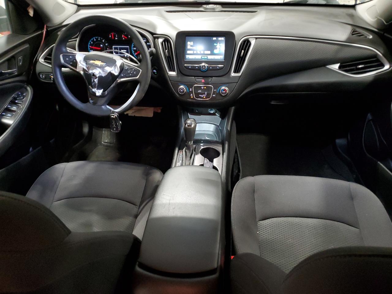 2017 Chevrolet Malibu - Image 8