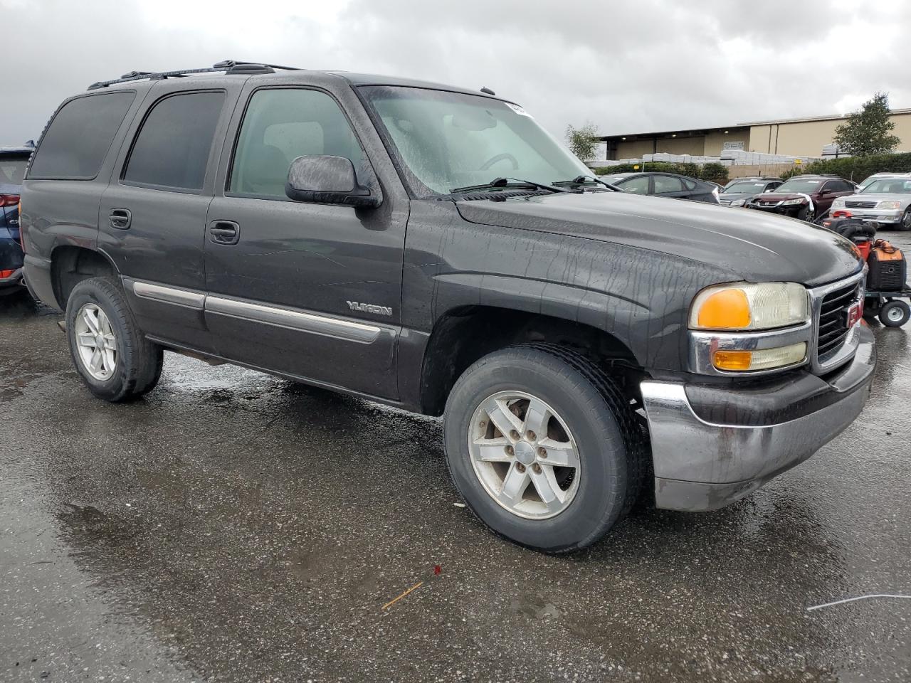 2005 GMC Yukon - Image 4