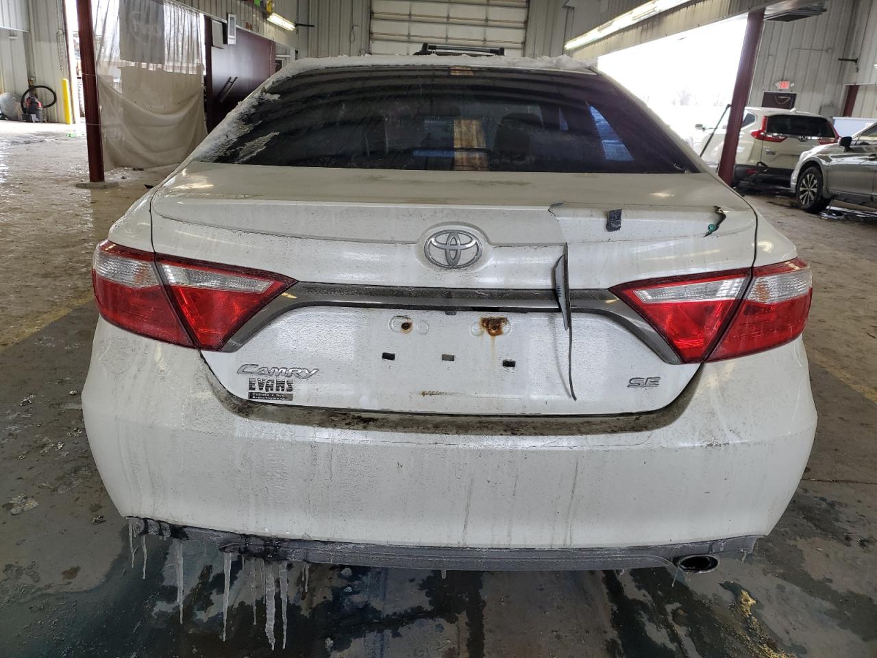 2015 Toyota Camry - Image 6