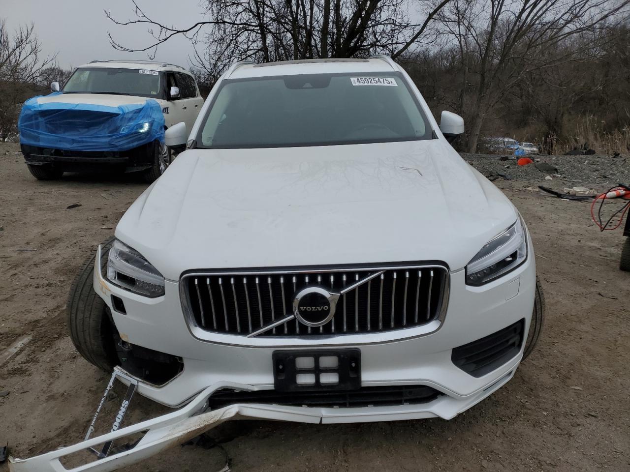 2021 Volvo XC90 - Image 5