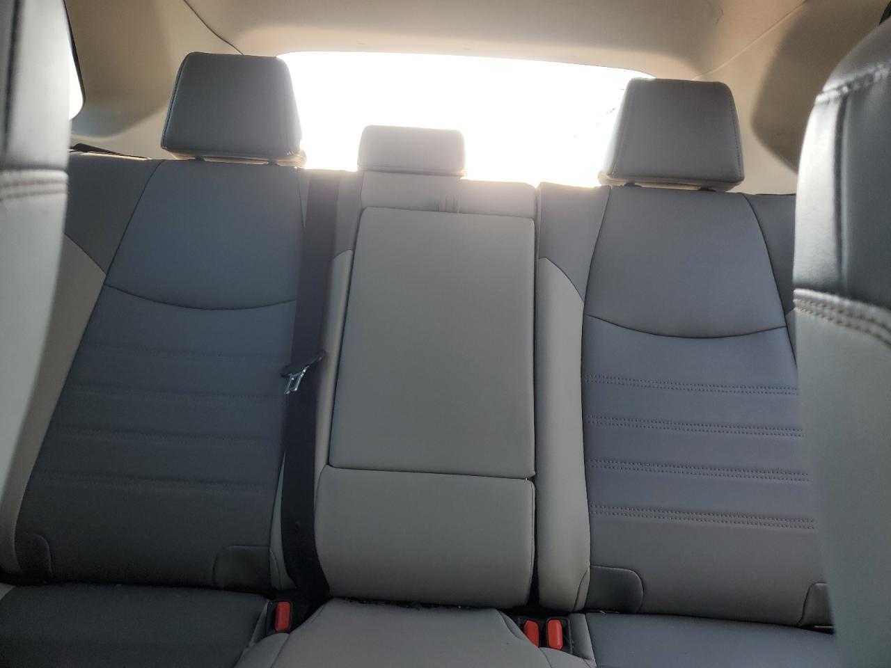 2021 Toyota RAV 4 - Image 10