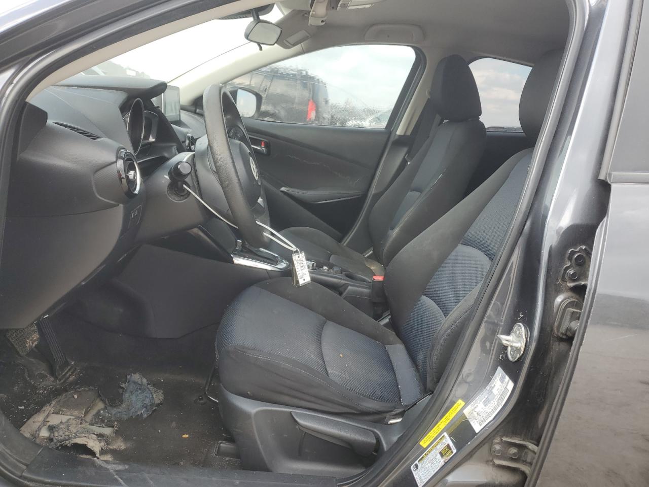 2016 Scion iA - Image 7