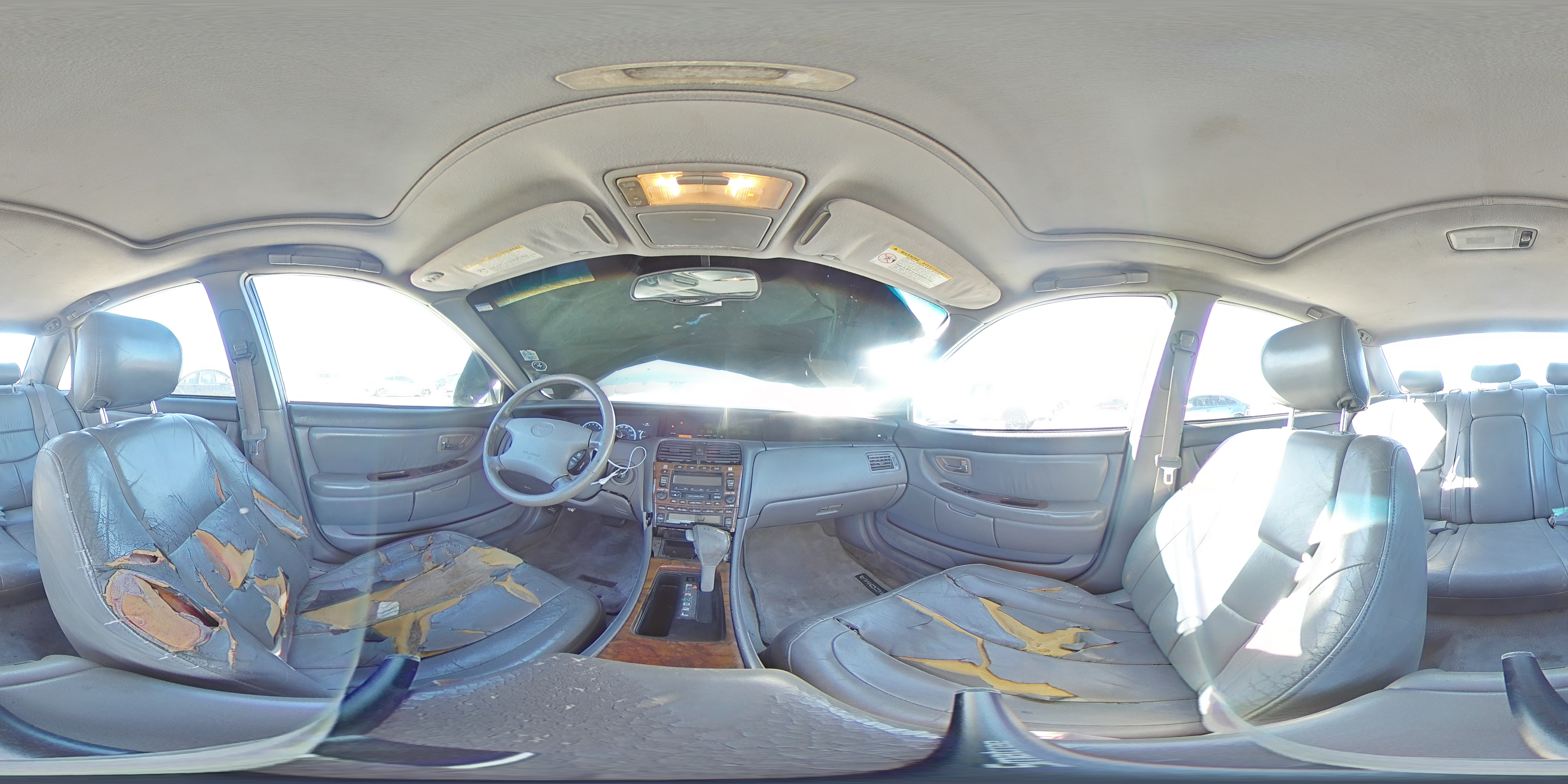 2000 Toyota Avalon - Image 13