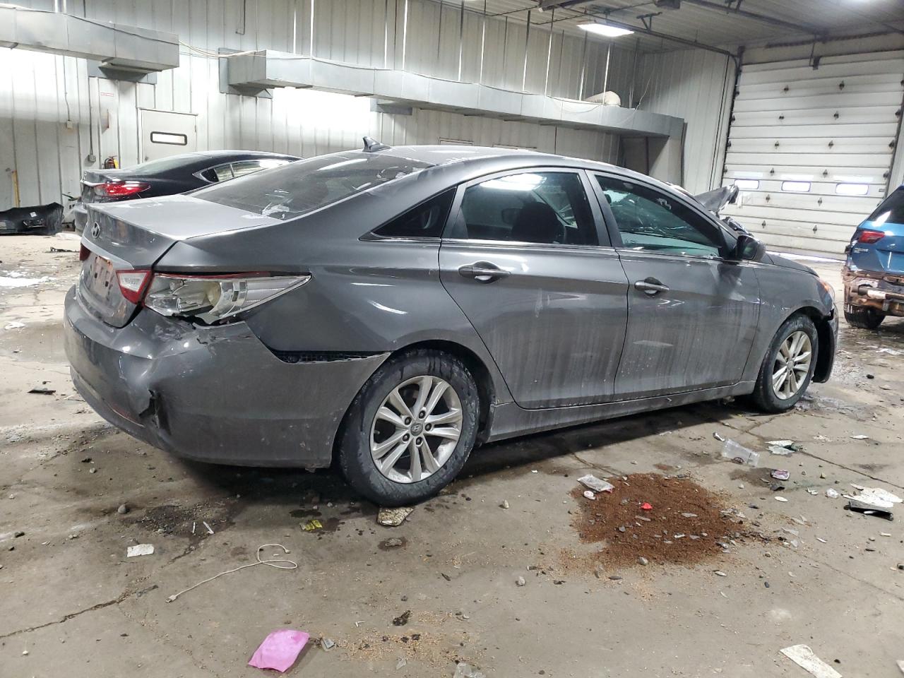 2011 Hyundai Sonata - Image 3