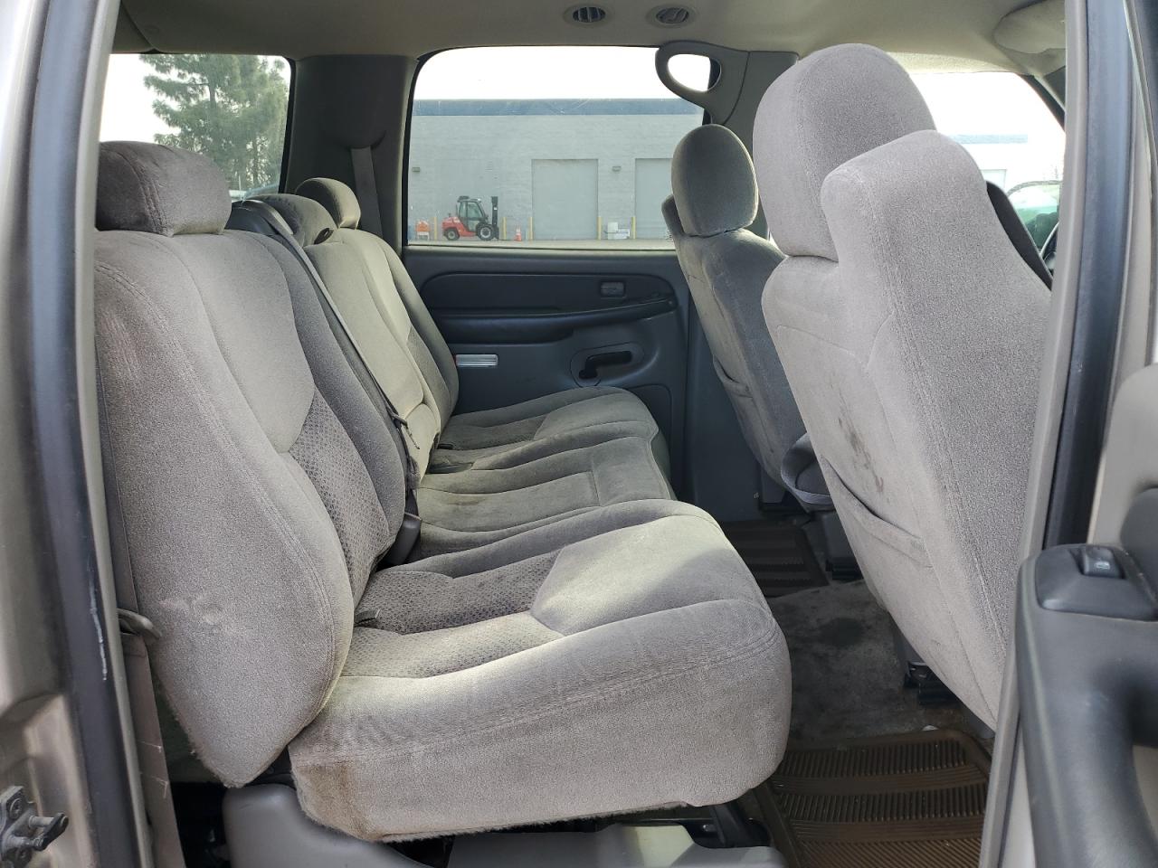 2003 Chevrolet Suburban C1500 VIN: 1GNEC16T33J126329 Lot: 47325335