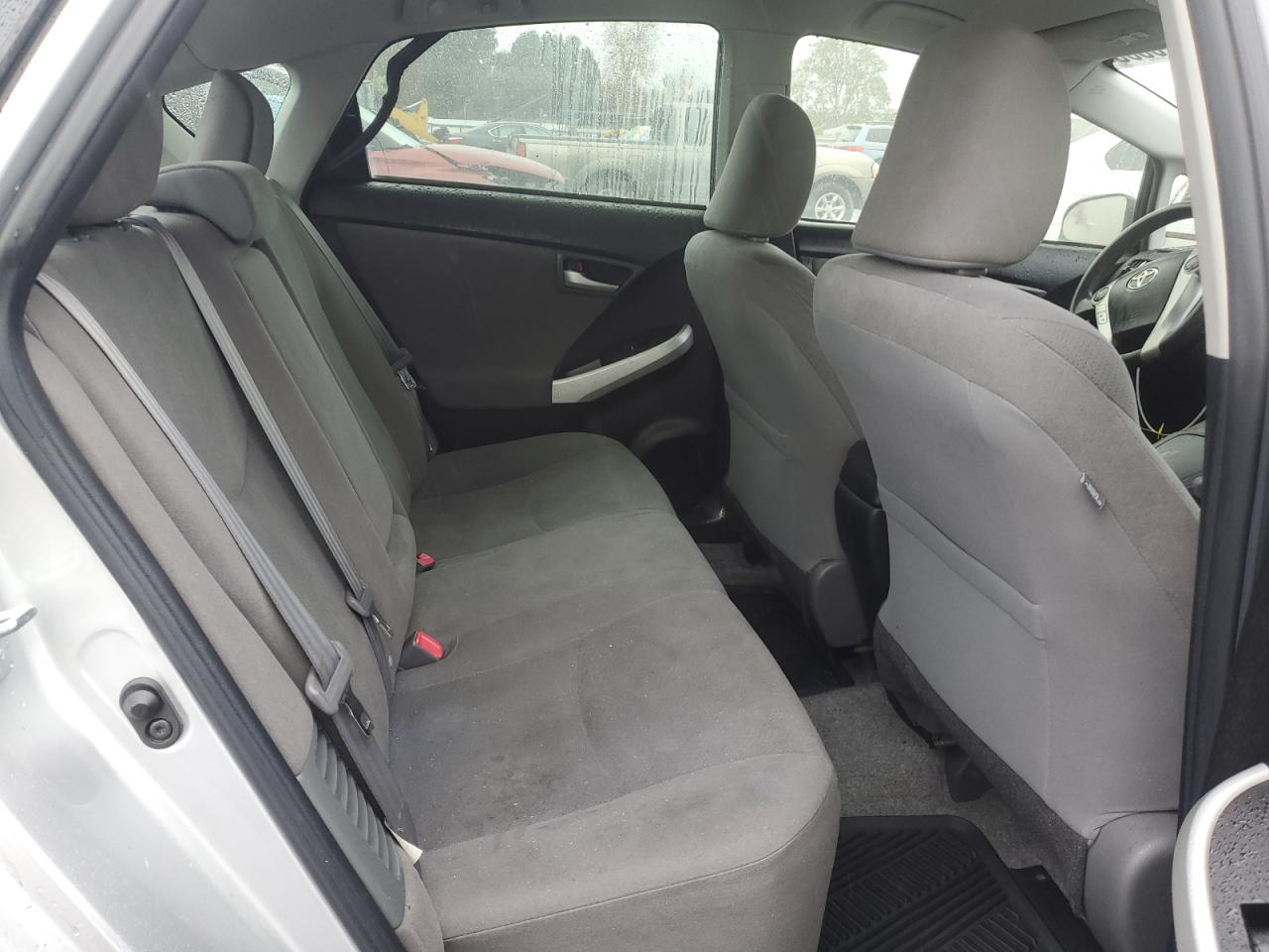 2014 Toyota Prius - Image 10