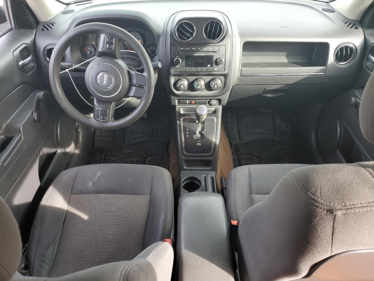 2015 Jeep Liberty (Patriot) - Image 8