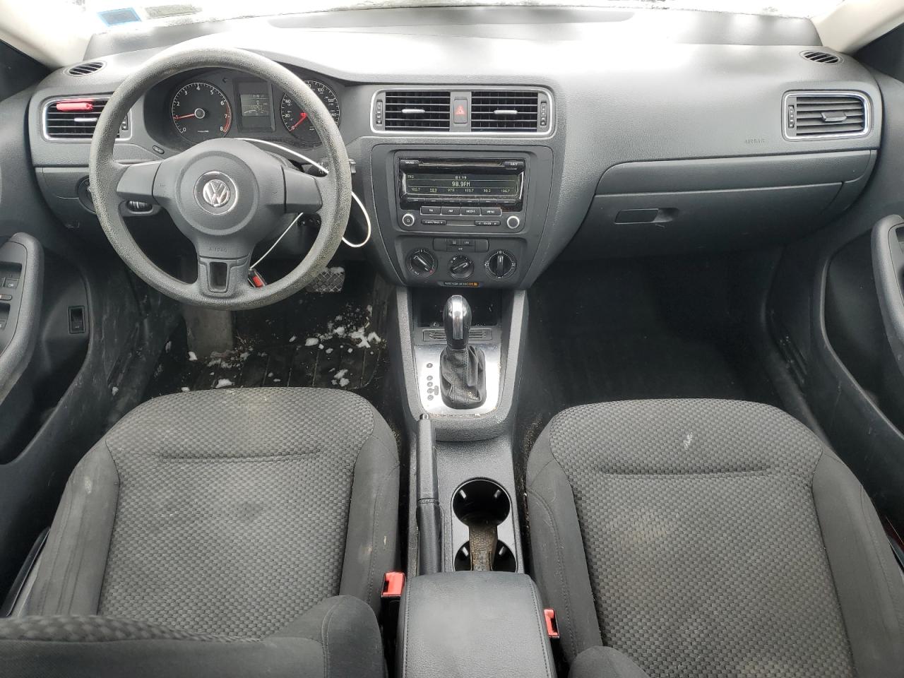 2014 Volkswagen Jetta - Image 8