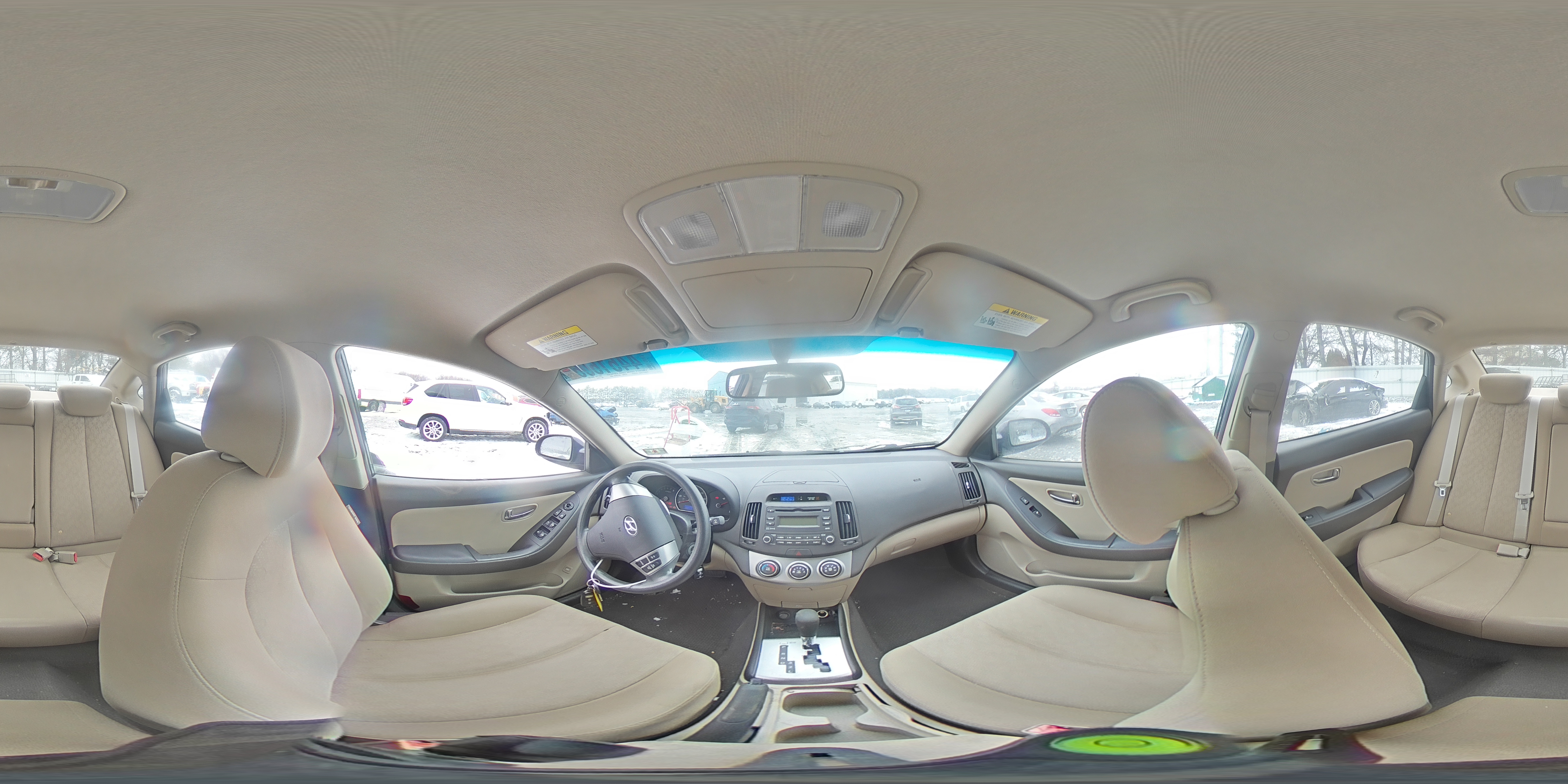 2010 Hyundai Elantra - Image 12