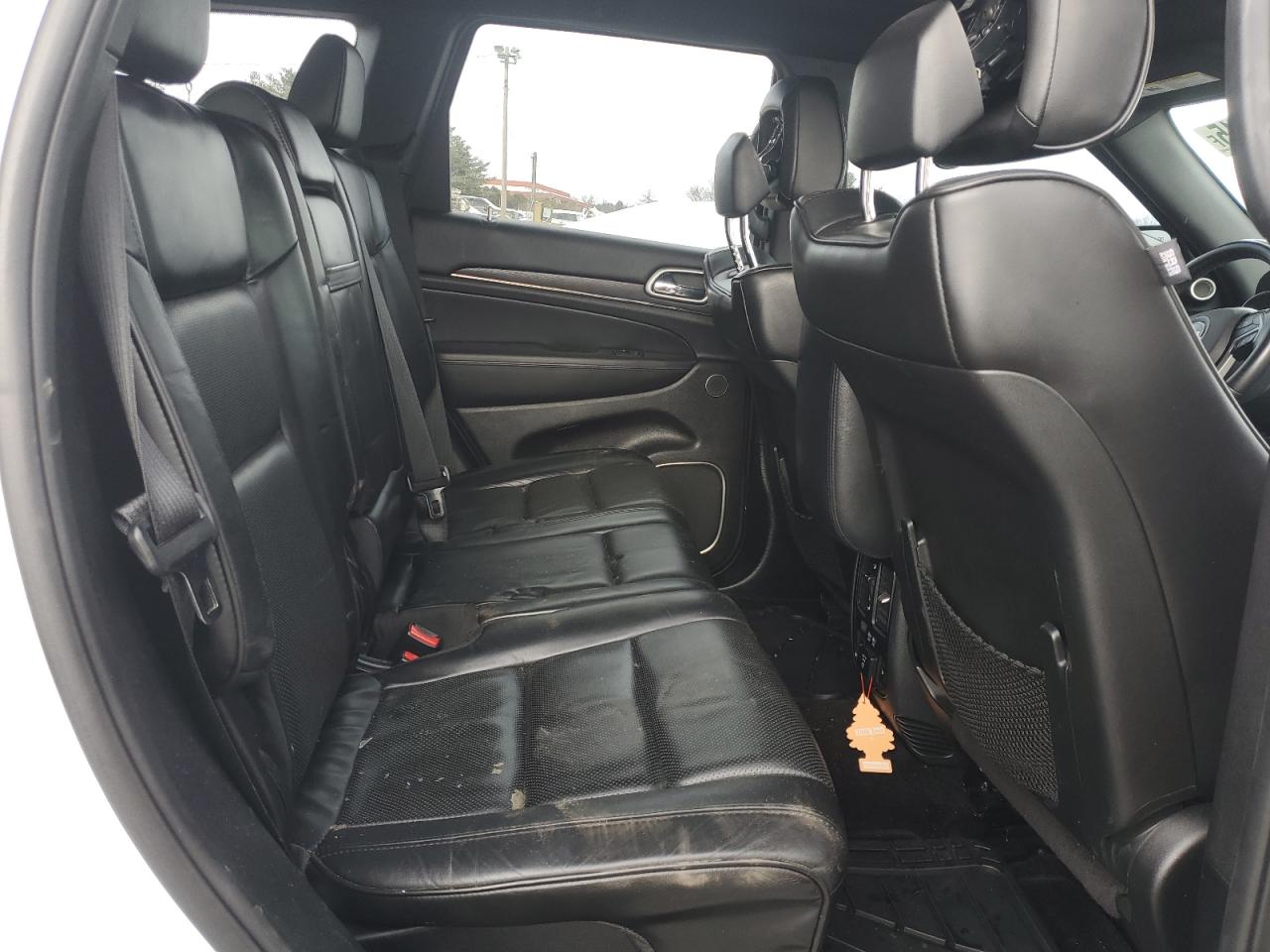 2018 Jeep Grand Cherokee - Image 11