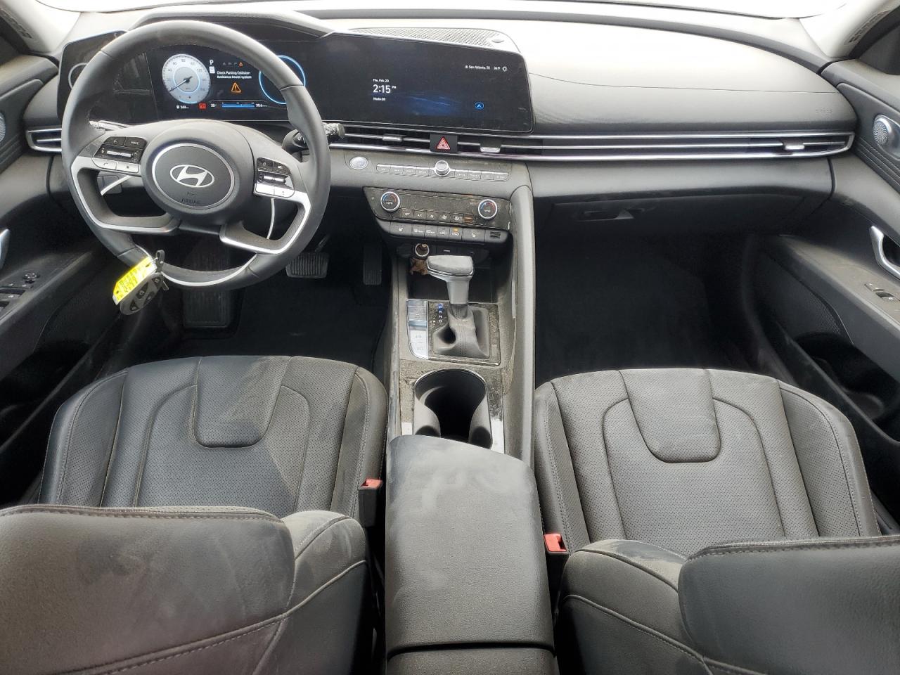 2024 Hyundai Elantra - Image 8