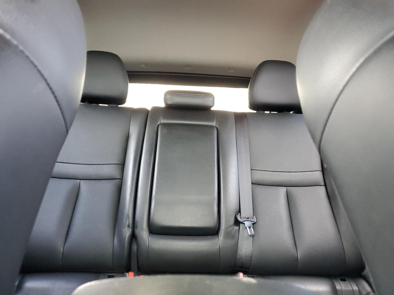 2017 Nissan Rogue - Image 10
