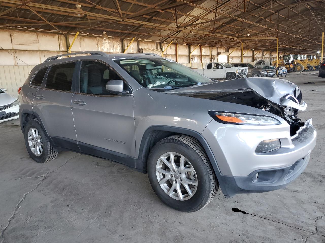 2018 Jeep Grand Cherokee - Image 4