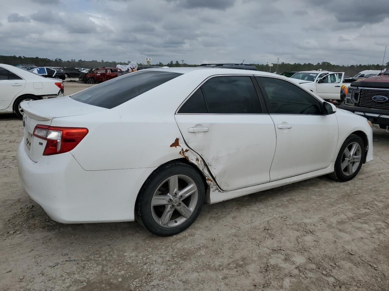 2012 Toyota Camry - Image 5