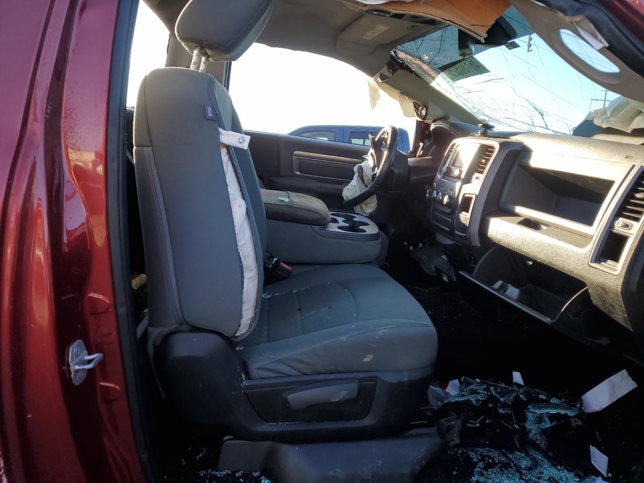 2014 RAM 1500 - Image 11