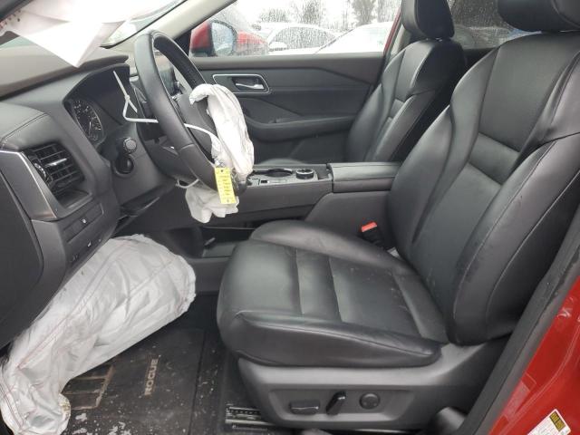  NISSAN ROGUE 2021 Czerwony