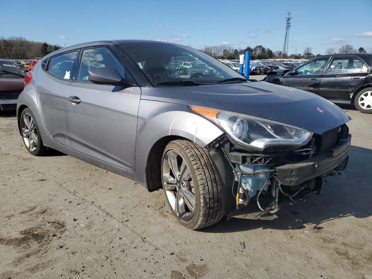 2016 Hyundai Veloster - Image 4