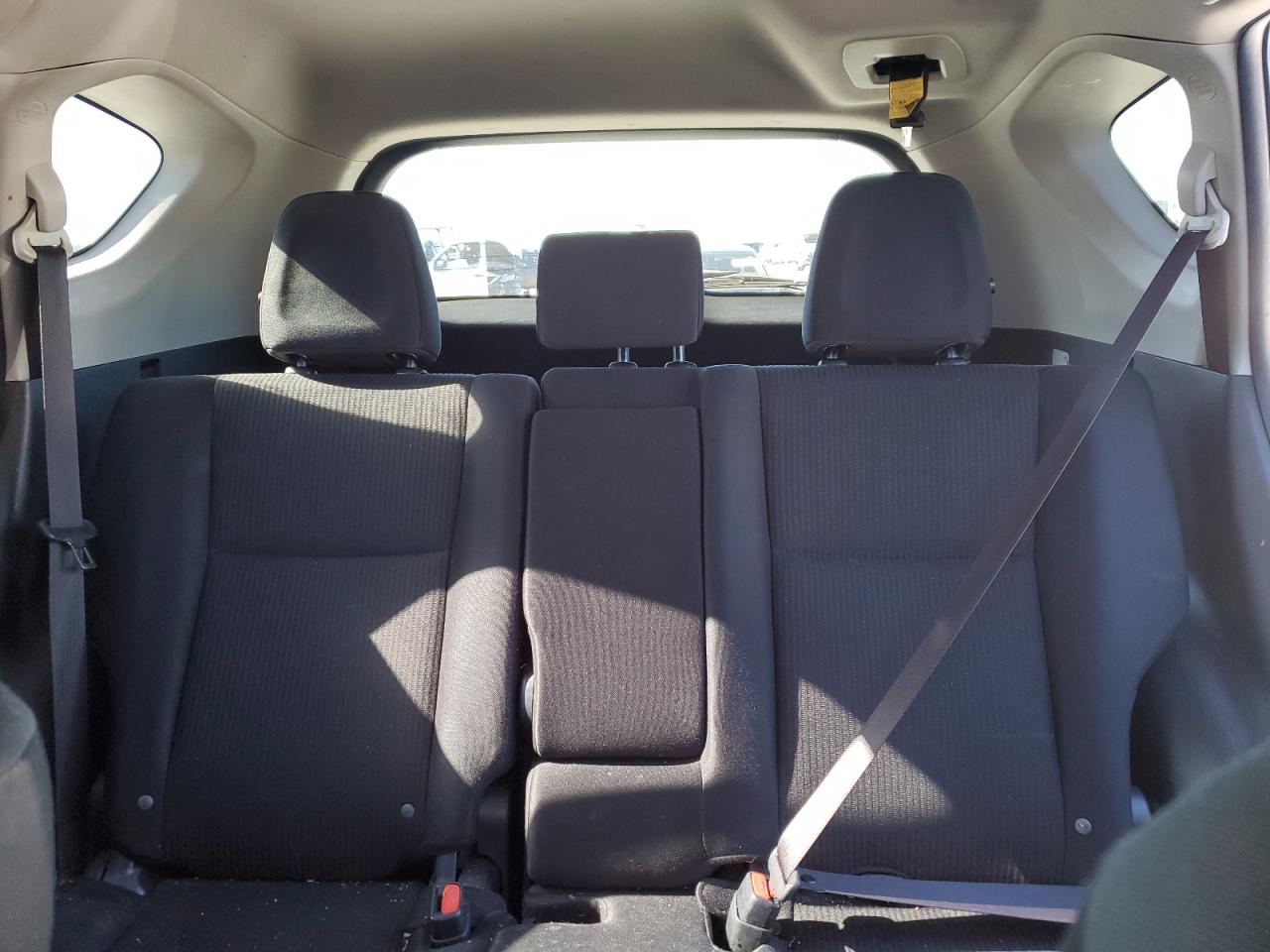 2016 Toyota RAV 4 - Image 10