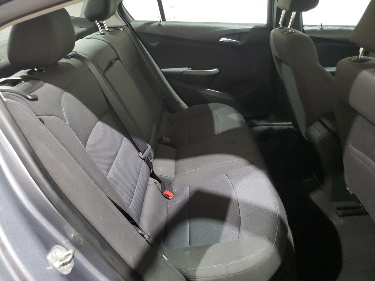 2018 Chevrolet Cruze - Image 10