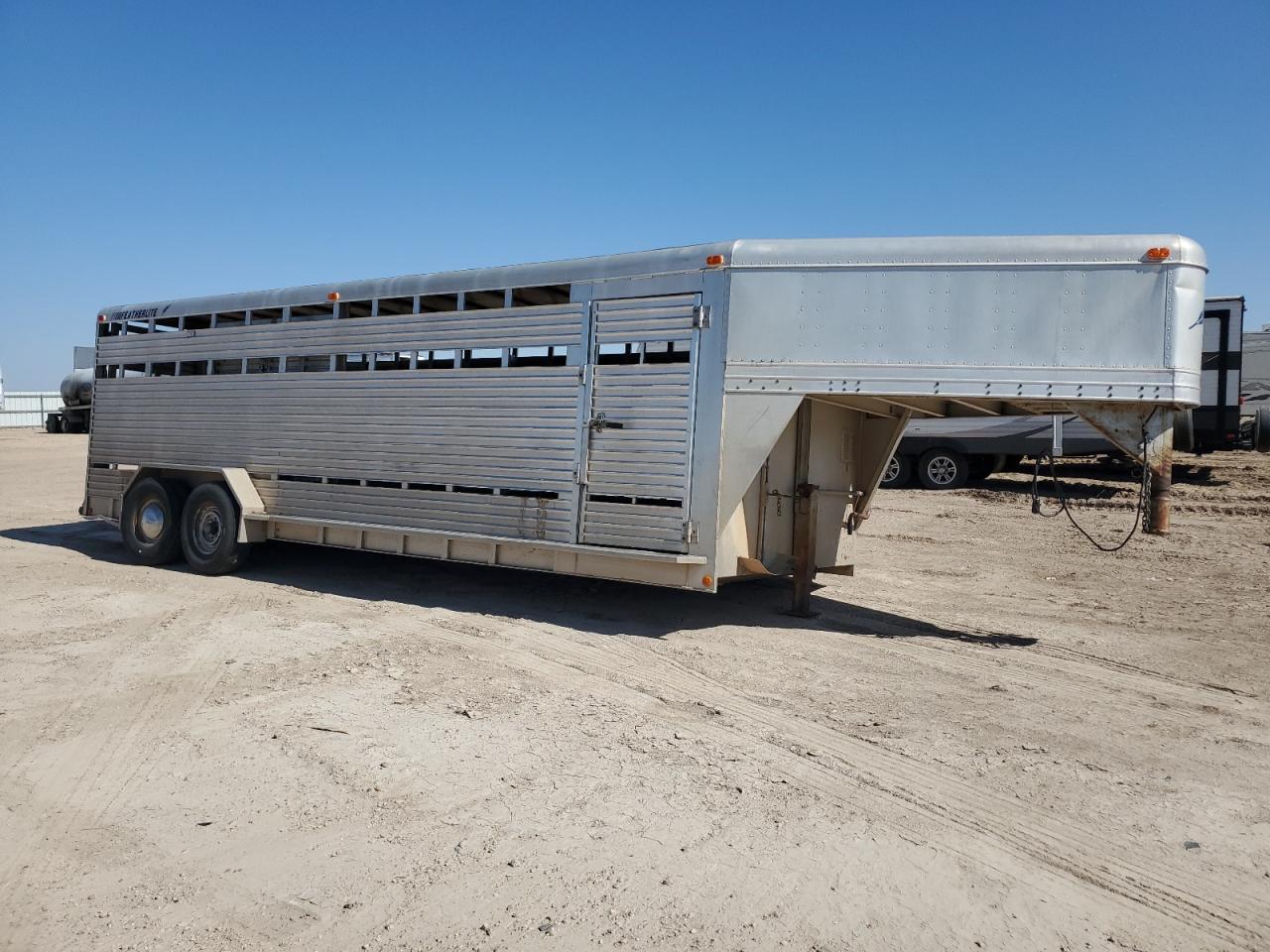 1990 Featherlite Horsetrail for Sale in Amarillo, TX - Side