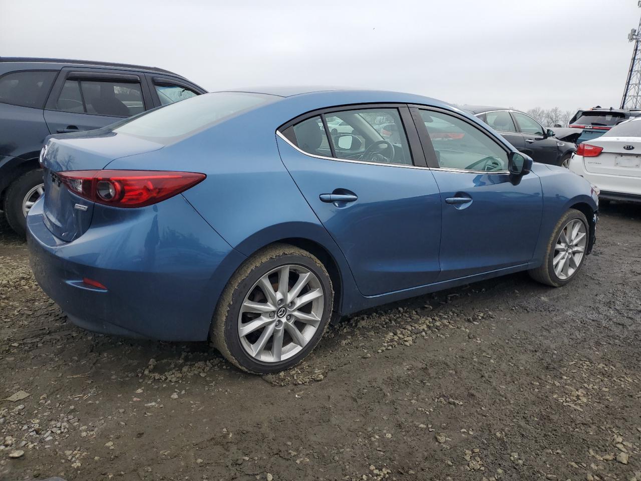 2017 Mazda 3 - Image 3
