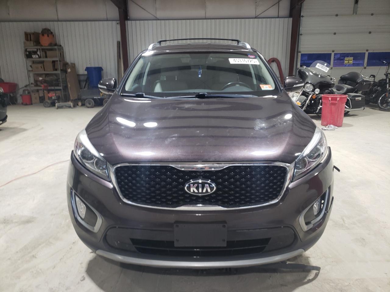 2018 Kia Sorento - Image 5